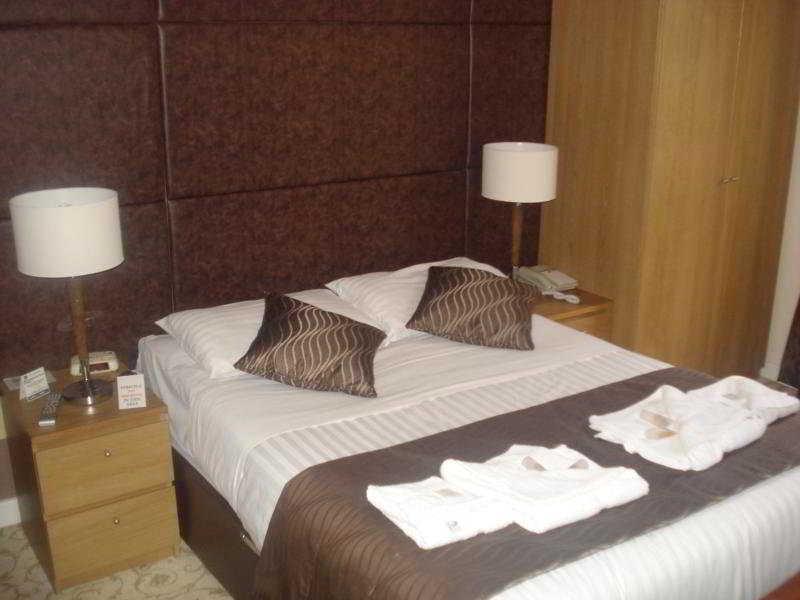 Windsor Hotel Нерн Екстер'єр фото